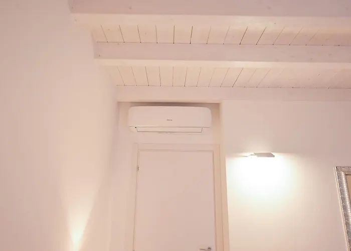 Sweetly In The Walled With Wifi E Ac Apartamento Como